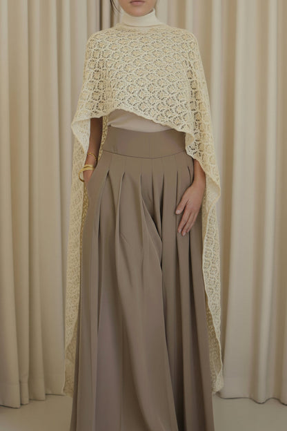 Qamar Cape - Beige